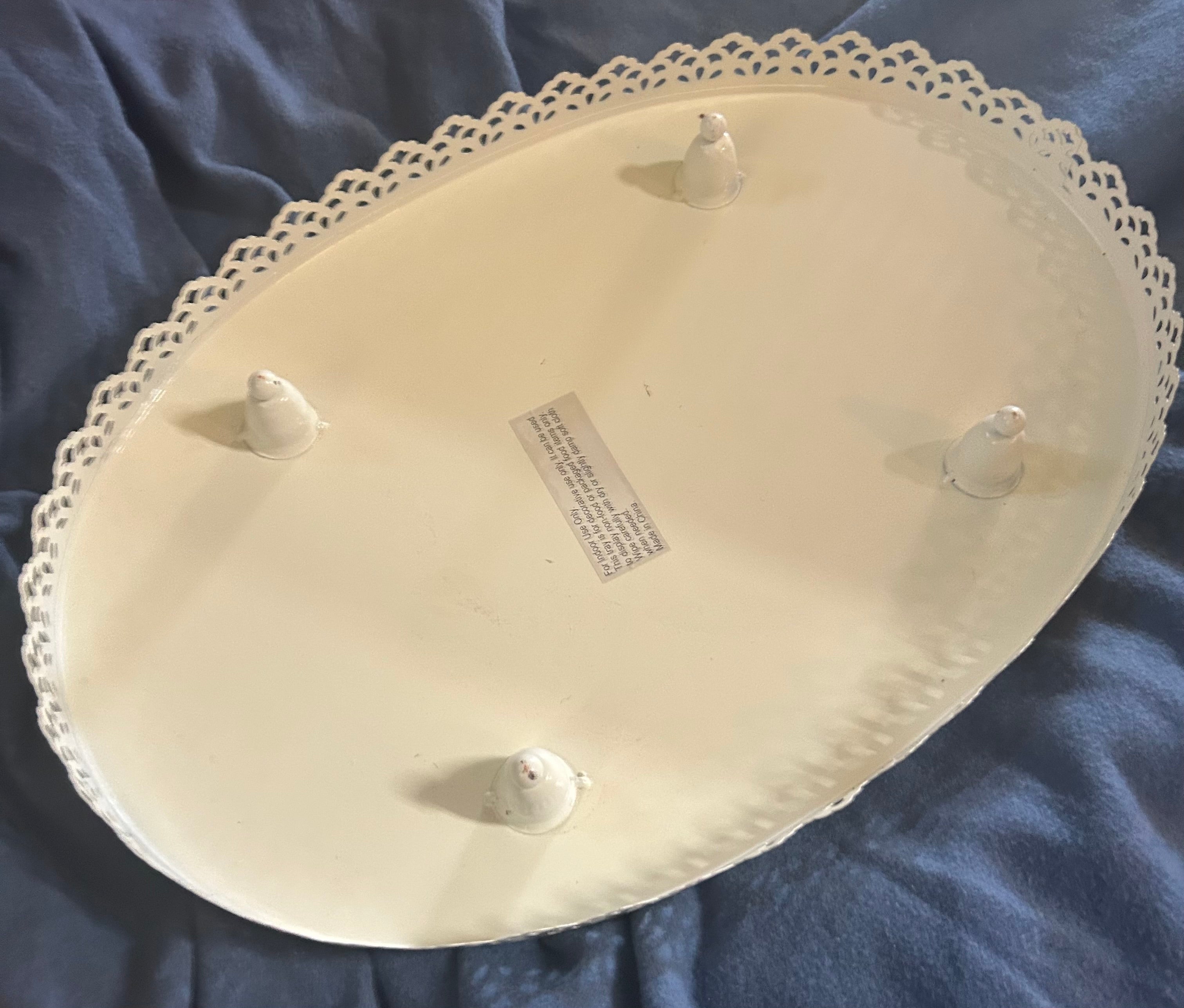 Decorative free standing display trays